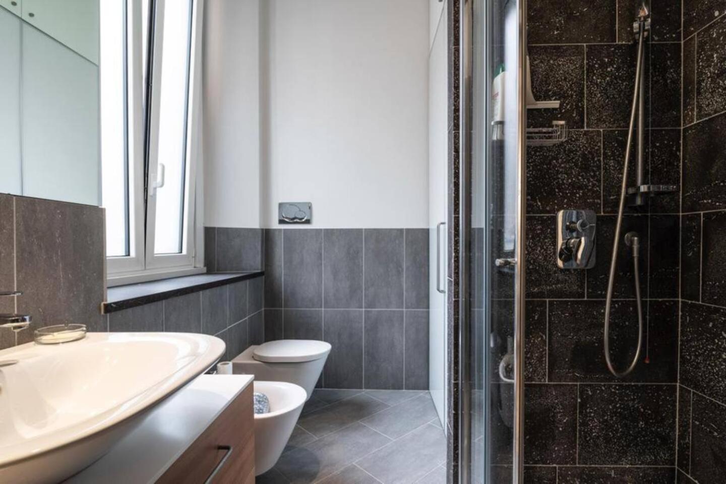 Real Jewel In Milano Cadorna Appartement Buitenkant foto